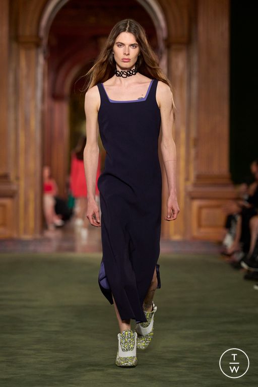 RS27 Louis Vuitton Look 25