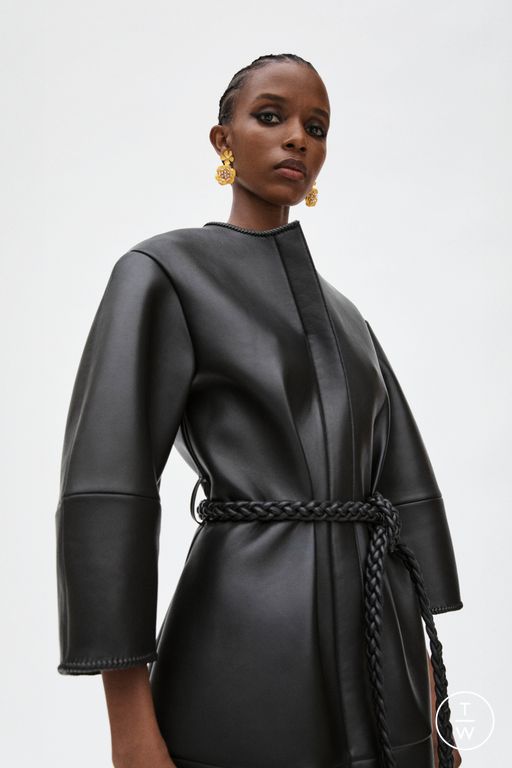 RS26 Carolina Herrera Look 3