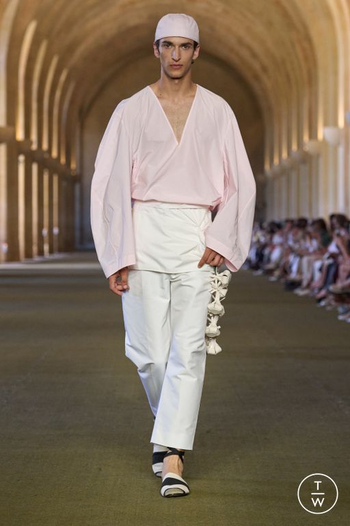 SS 26 Jacquemus Look 32