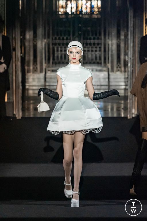 SS26 Hu Bing Selects Look 32