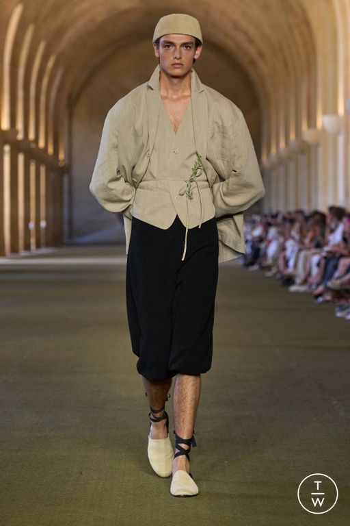 SS 26 Jacquemus Look 37