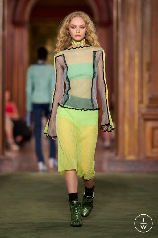 RS27 Louis Vuitton Look 38