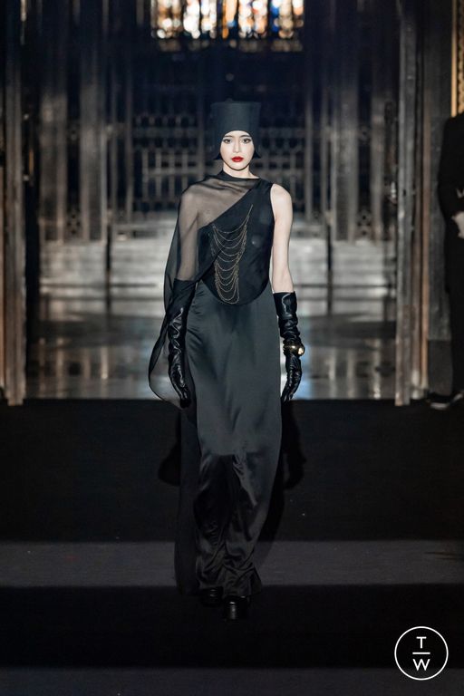 SS26 Hu Bing Selects Look 43