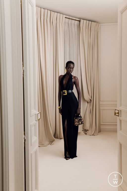 Pre-Fall 2025 Balmain Look 44