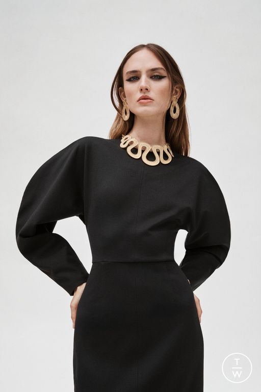 RS26 Carolina Herrera Look 6