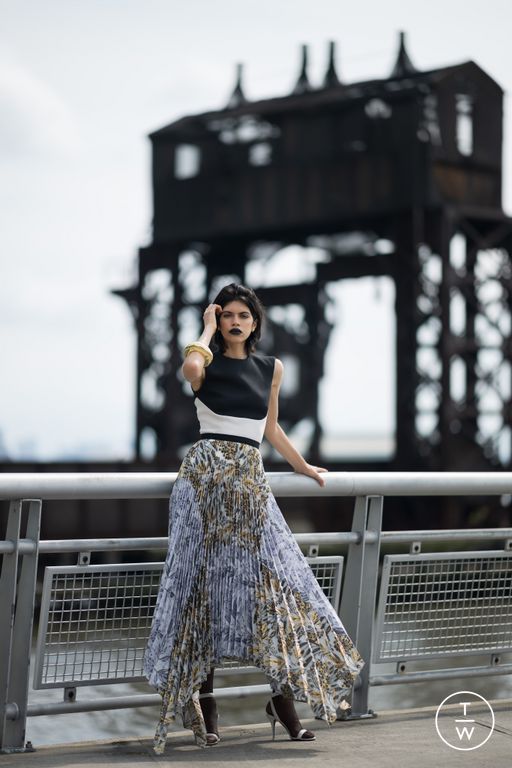 Resort 2025 Bibhu Mohapatra Look 7