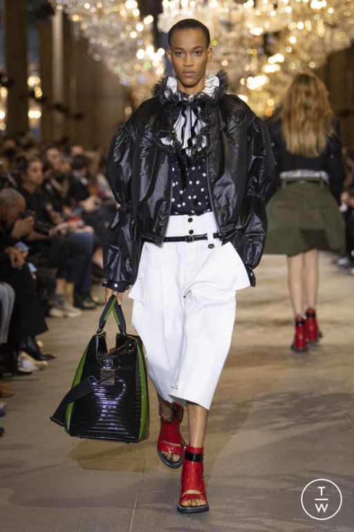 Louis Vuitton RE23 womenswear #38 - Tagwalk: The Fashion Search Engine