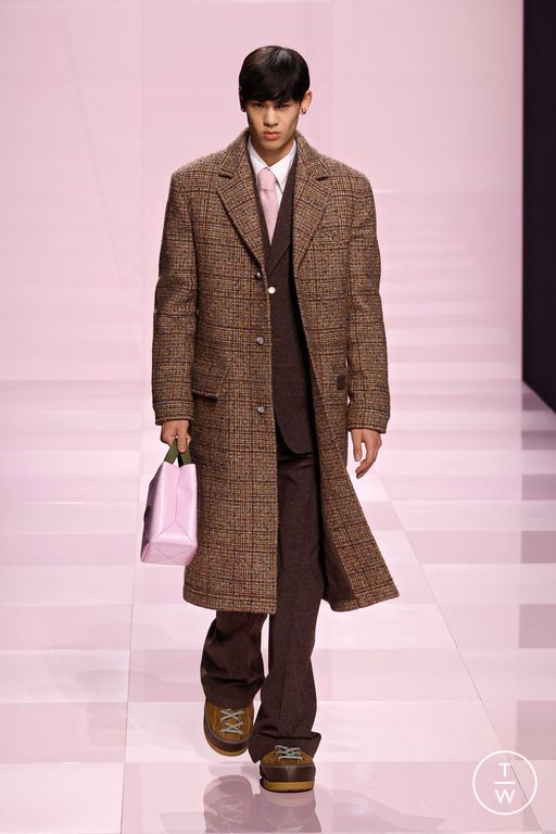 FW25 Louis Vuitton Look 2
