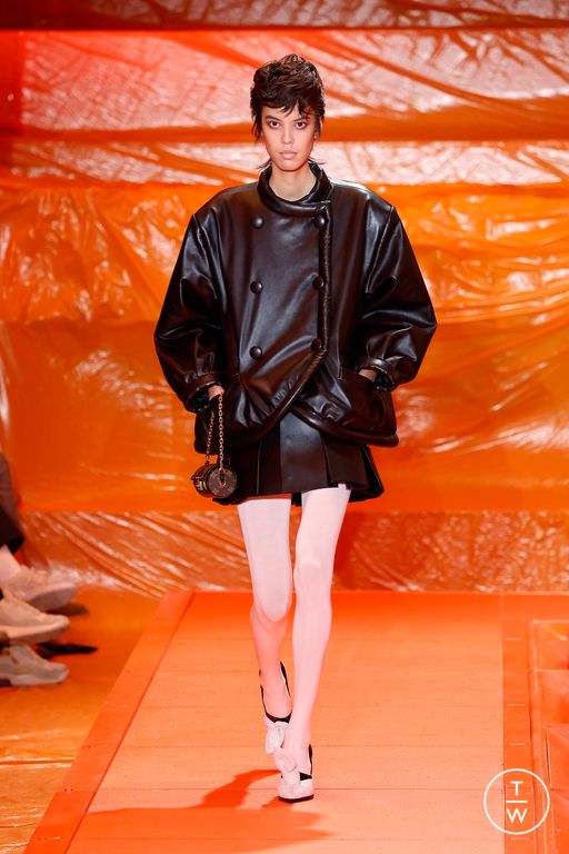 Louis Vuitton SS22 womenswear accessories #42 - Tagwalk: The Fashion Search  Engine