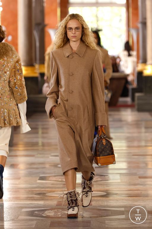 SS26 Louis Vuitton Look 28
