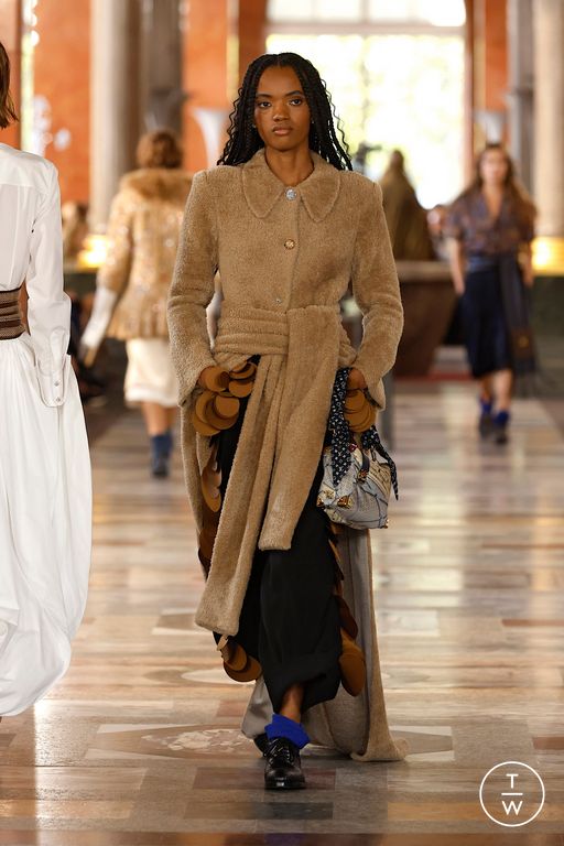 SS26 Louis Vuitton Look 29