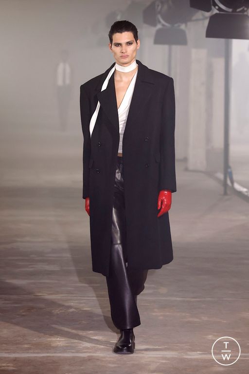 FW25 Ludovic de Saint Sernin Look 15