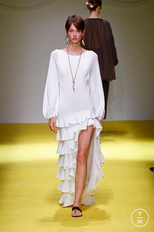 Spring-Summer 2025 Luisa Spagnoli Look 10