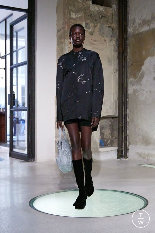 SS25 Mame Kurogouchi Look 9