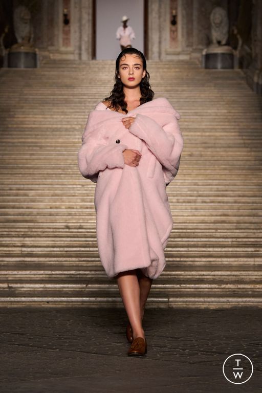 RS 26 Max Mara Look 2