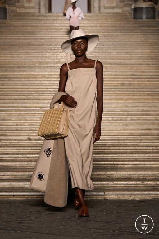 RS 26 Max Mara Look 3