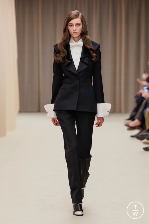 FW26 McQueen Look 27