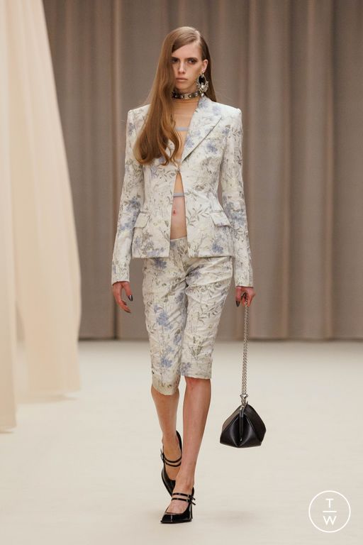 FW26 McQueen Look 28