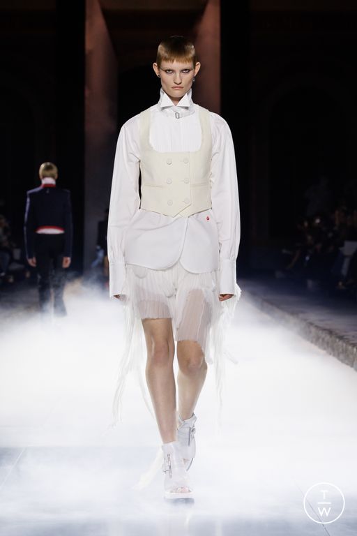 Spring-Summer 2025 Alexander McQueen Look 14