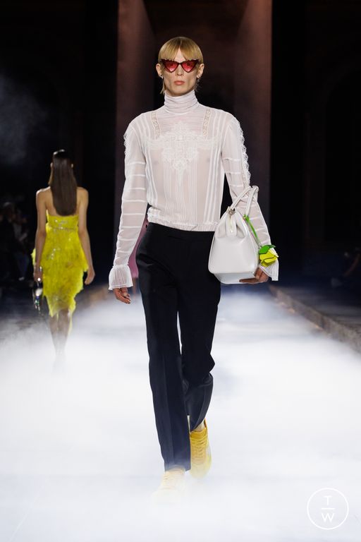 Spring-Summer 2025 Alexander McQueen Look 20