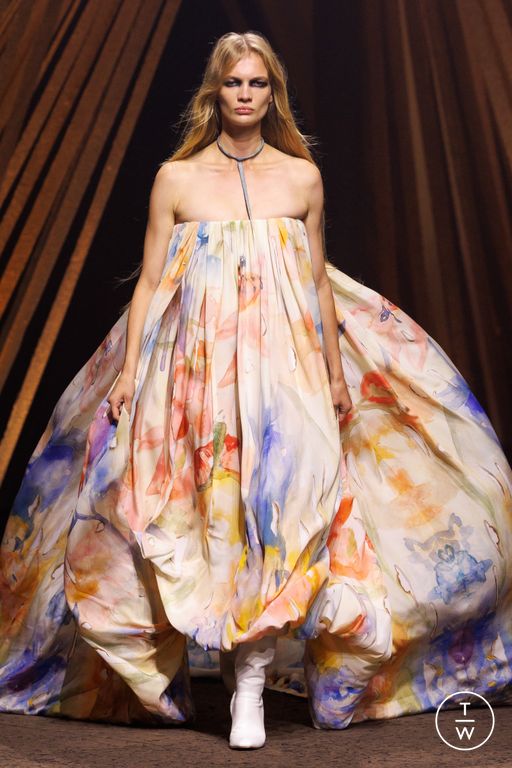 SS26 McQueen Look 15