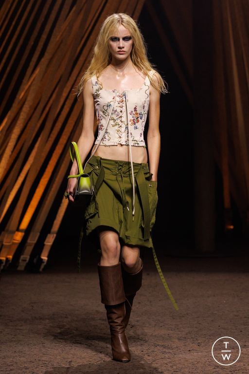 SS26 McQueen Look 27