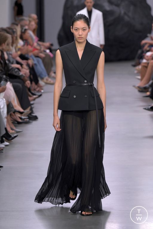 Spring-Summer 2025 Michael Kors Collection Look 3