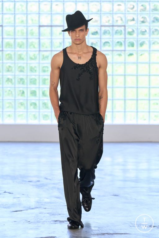 SS 26 Miguel Vieira Look 2