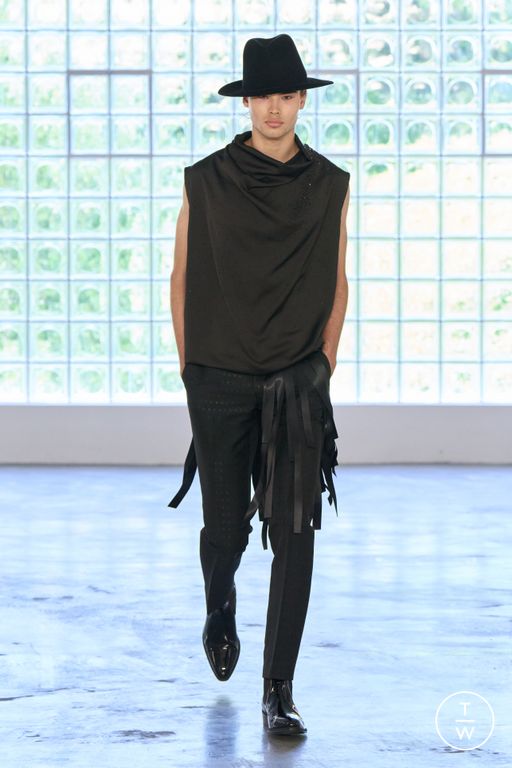 SS 26 Miguel Vieira Look 19