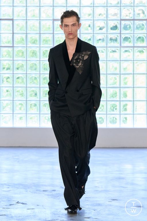 SS 26 Miguel Vieira Look 25