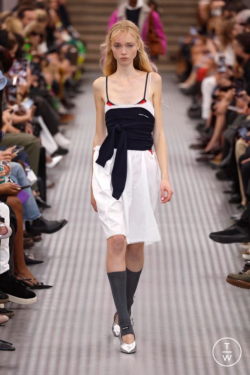 Spring-Summer 2025 Miu Miu Look 2