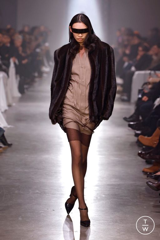 ベルト MM6 Maison Margiela FW25 (SA5TP0011 P8326T8013) Tagwalk: The Fashion Search Engine
