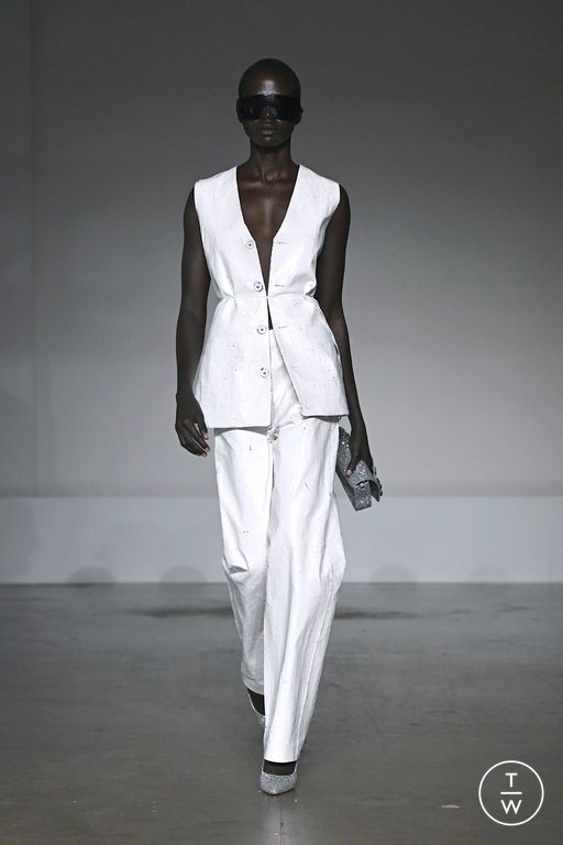 Spring-Summer 2025 MM6 Maison Margiela Look 8