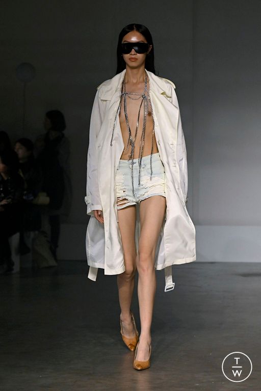 Spring-Summer 2025 MM6 Maison Margiela Look 40