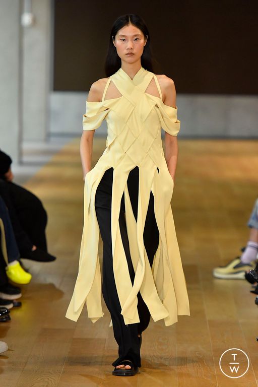 Spring-Summer 2025 Monse Look 33