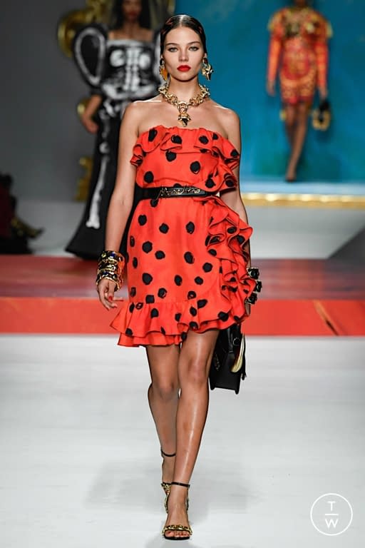 SS20 Moschino Look 31
