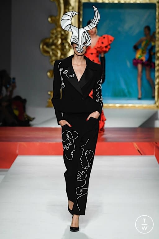 SS20 Moschino Look 34