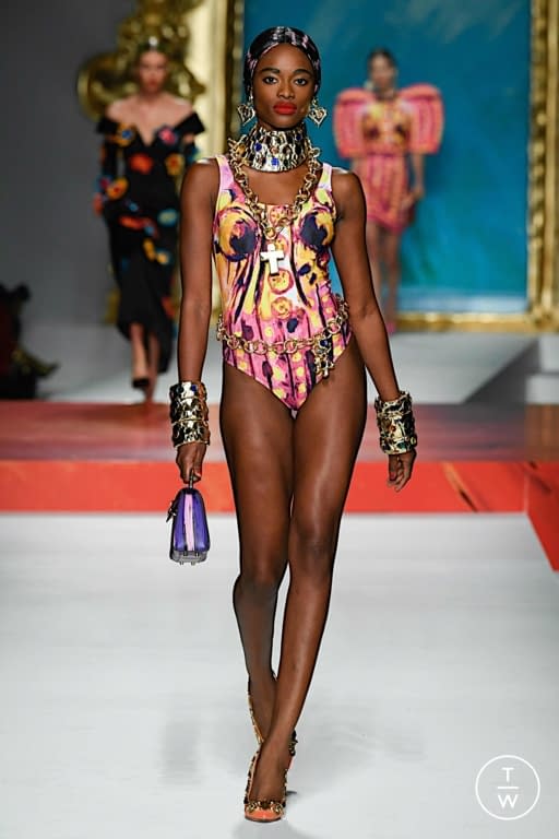 SS20 Moschino Look 37