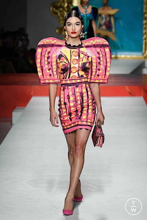 SS20 Moschino Look 39