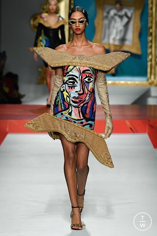 SS20 Moschino Look 41