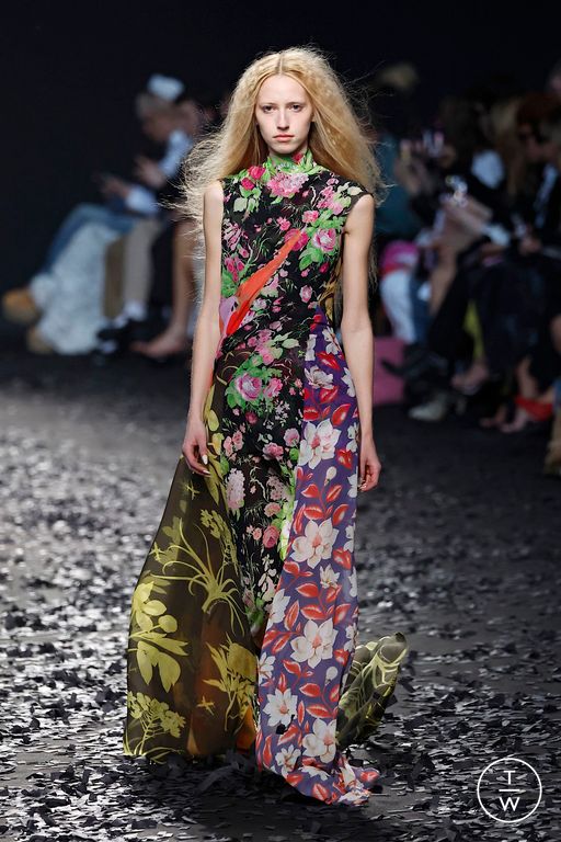 FW25 Moschino Look 25