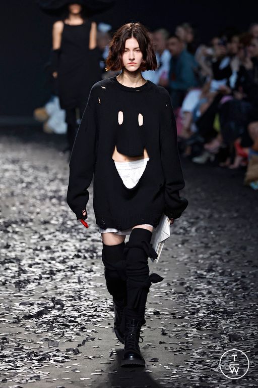 FW25 Moschino Look 31