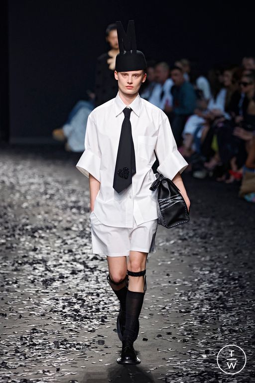 FW25 Moschino Look 40