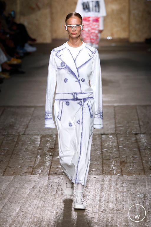 Spring-Summer 2025 Moschino Look 9