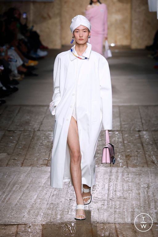 Spring-Summer 2025 Moschino Look 40