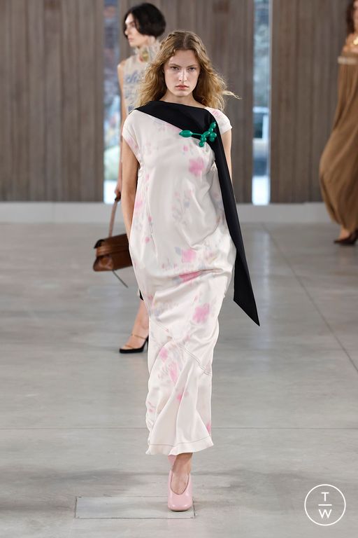 SS26 Moschino Look 35