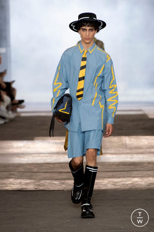SS23 Moschino Look 18
