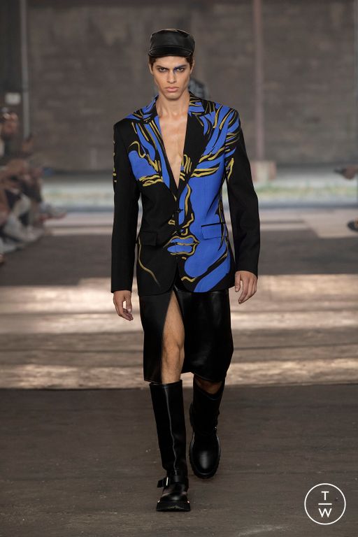 SS23 Moschino Look 44