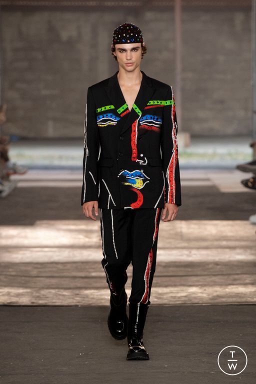 SS23 Moschino Look 54