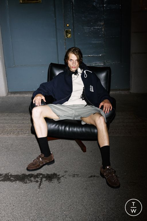 SS 26 N°21 Look 19